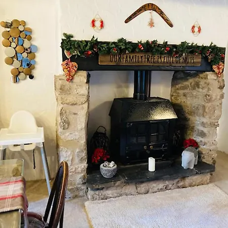 Lakeside - Sleeps 8 - Garden * Ulverston