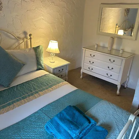 Nyaraló Lakeside - Sleeps 8 - Garden *